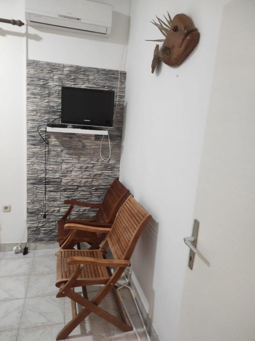 Apartment Tenara Vis Buitenkant foto