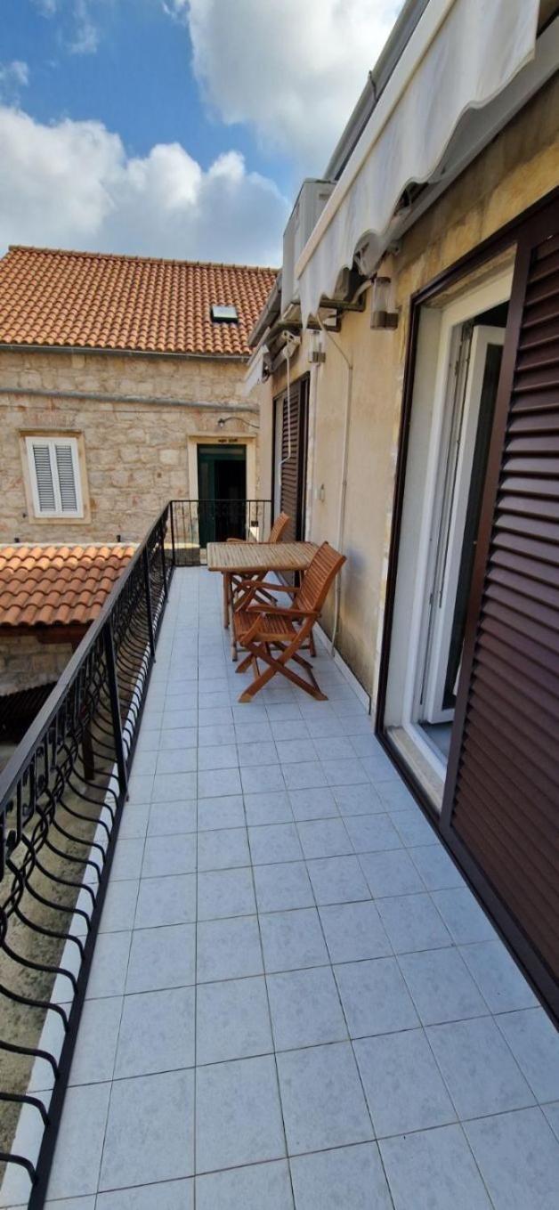 Apartment Tenara Vis Buitenkant foto