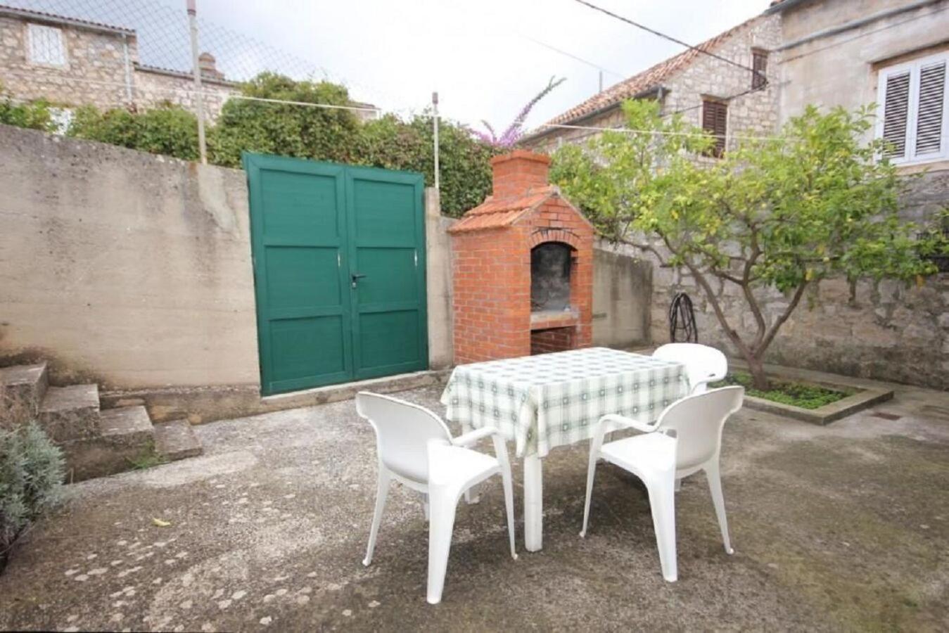 Apartment Tenara Vis Buitenkant foto